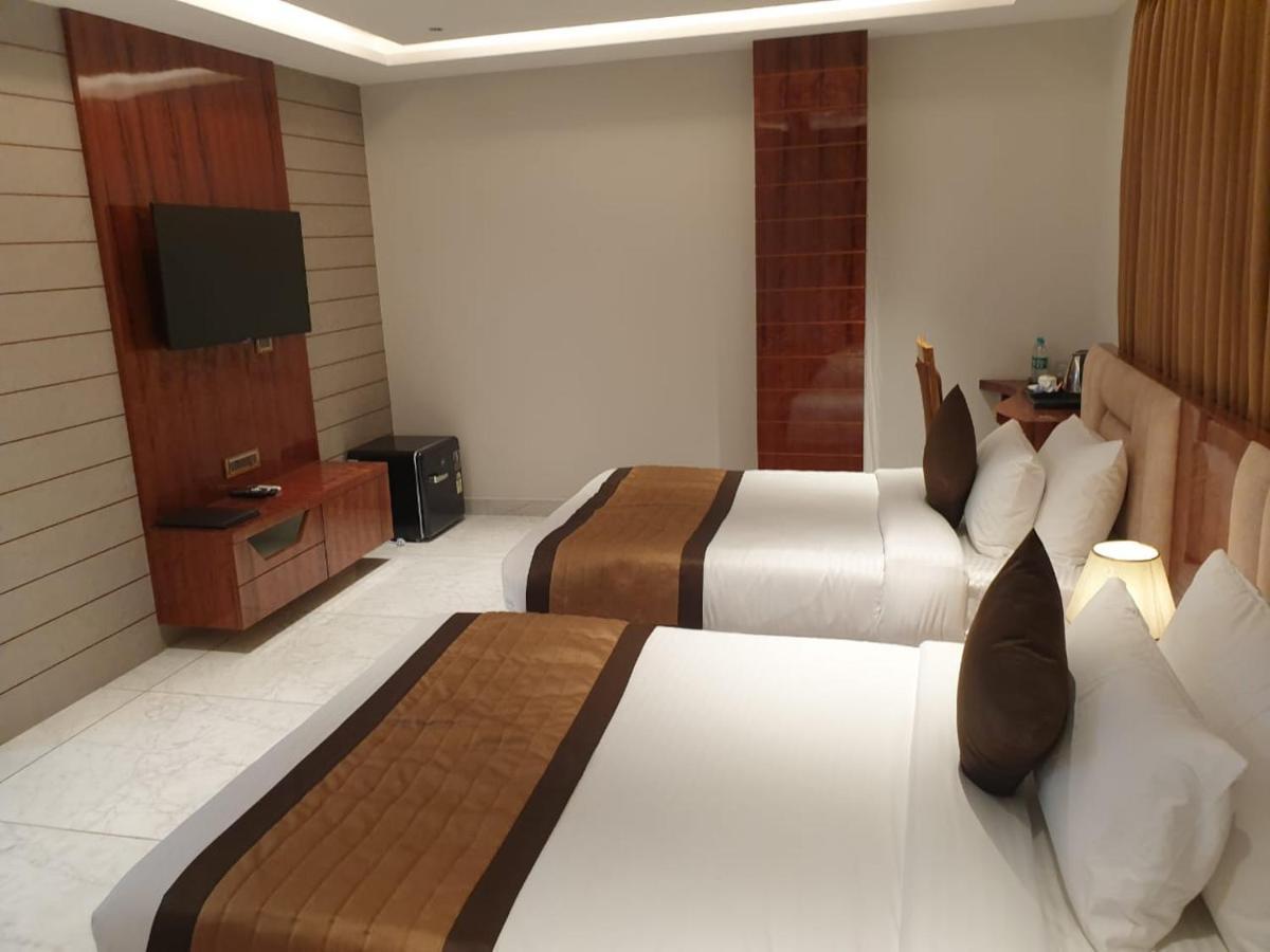 Hotel Suncity Palace Katihar Bagian luar foto