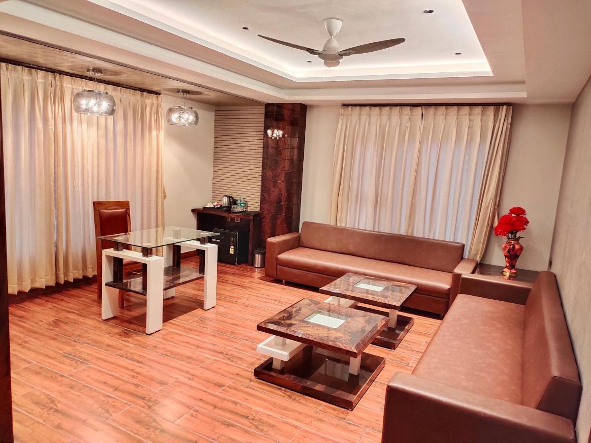 Hotel Suncity Palace Katihar Bagian luar foto