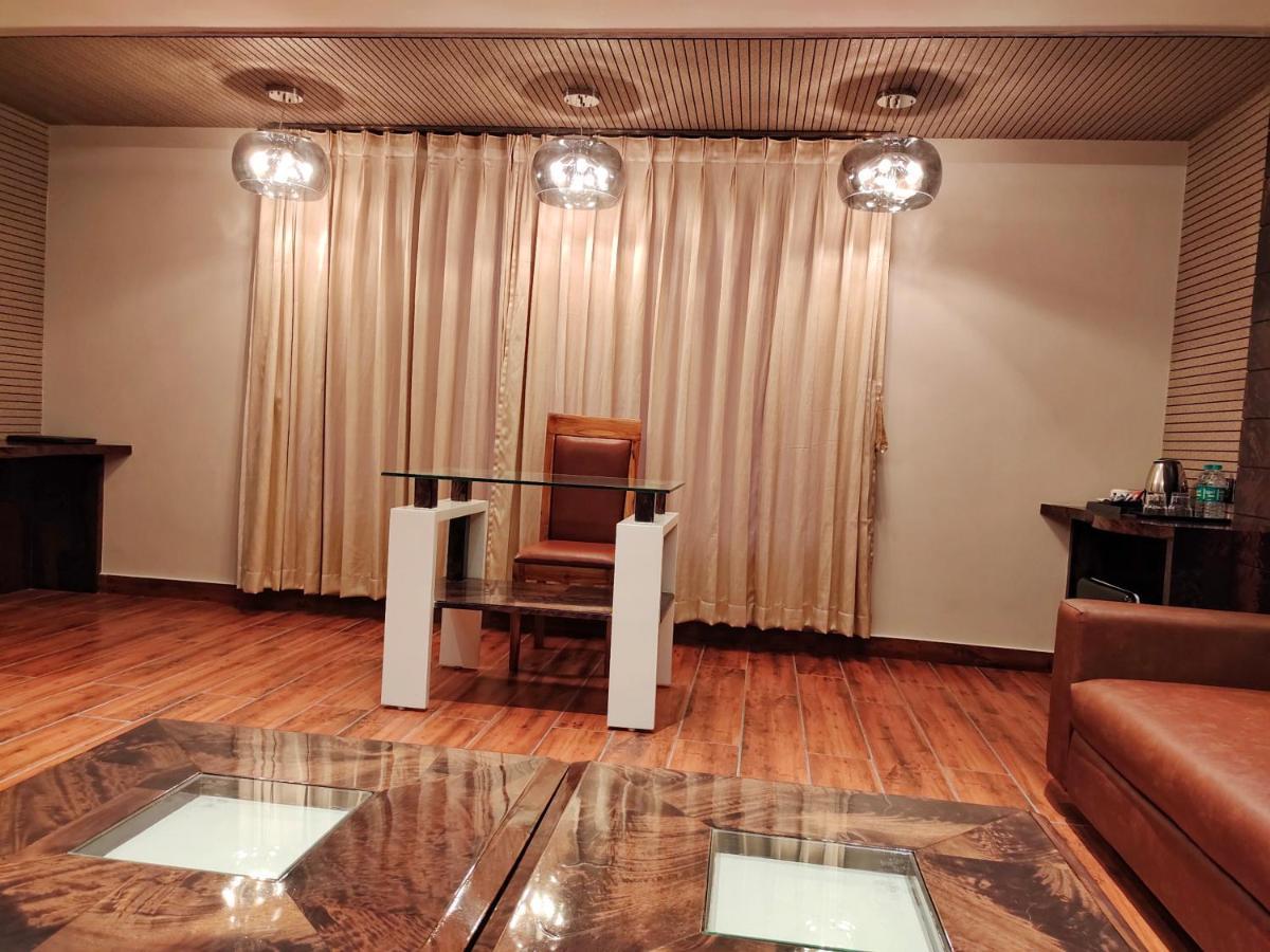 Hotel Suncity Palace Katihar Bagian luar foto