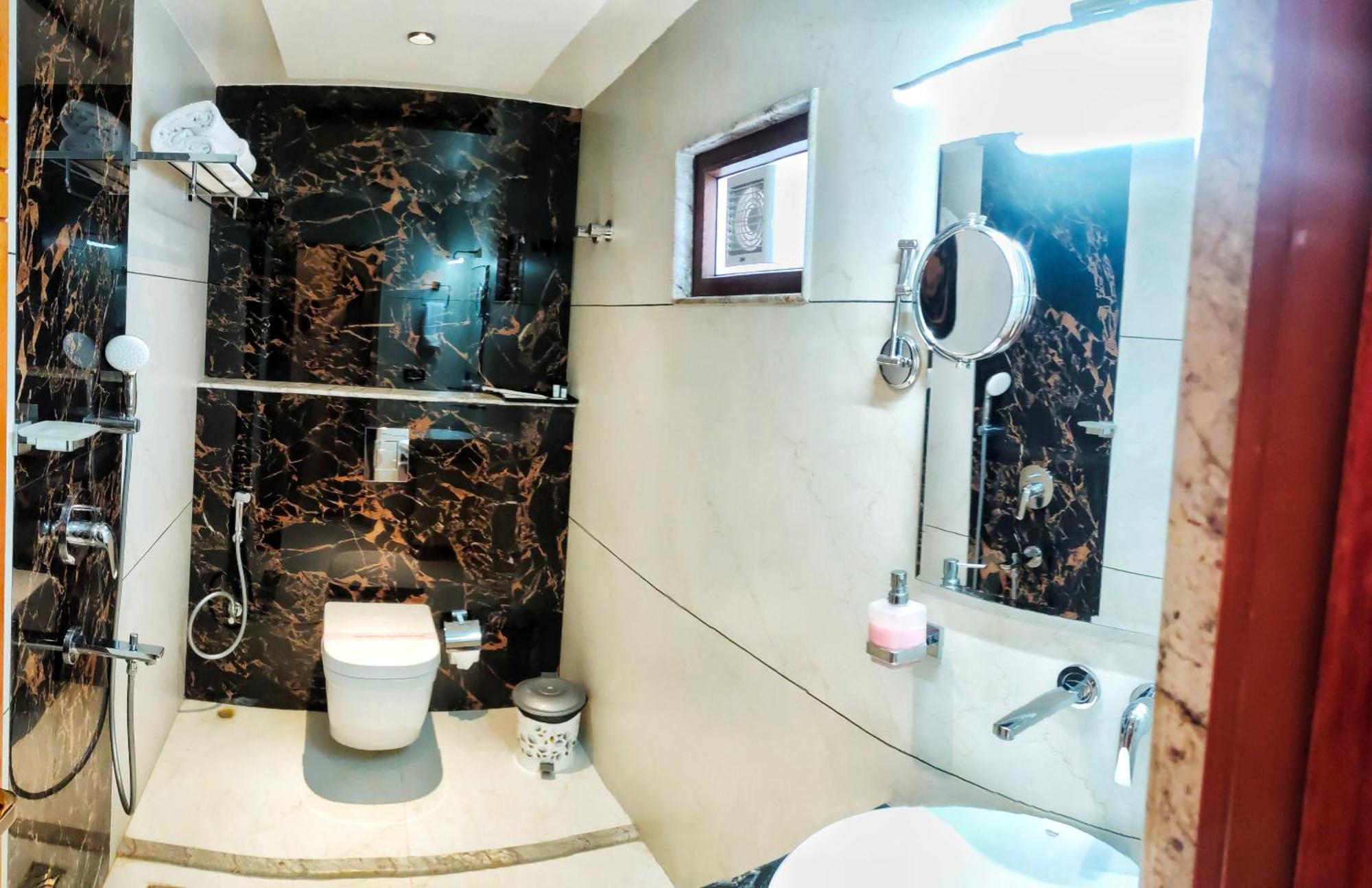 Hotel Suncity Palace Katihar Bagian luar foto